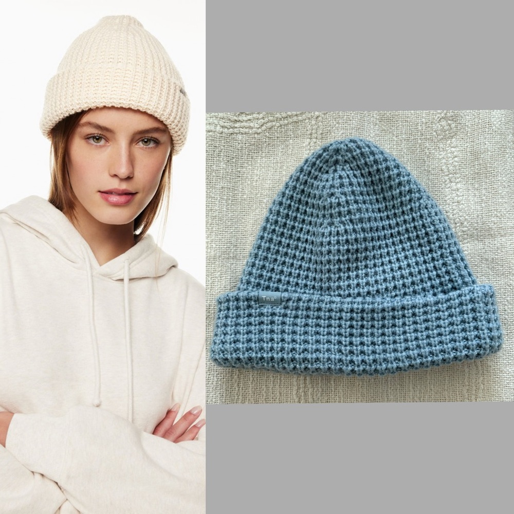 ARITZIA Waffle Knit Beanie